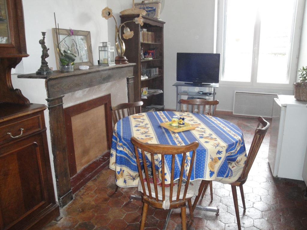 Appartement Des Vieilles Halles Fère-en-Tardenois Esterno foto